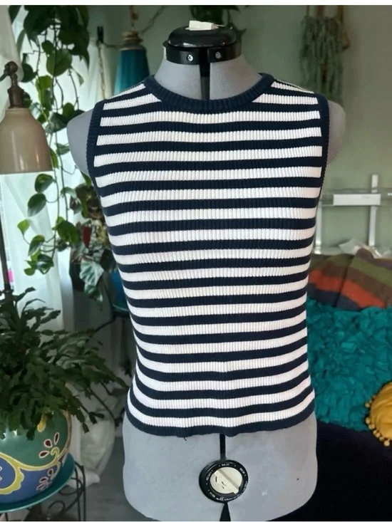 Gap Y2K XS Tank top bundle - Picture 3 of 3